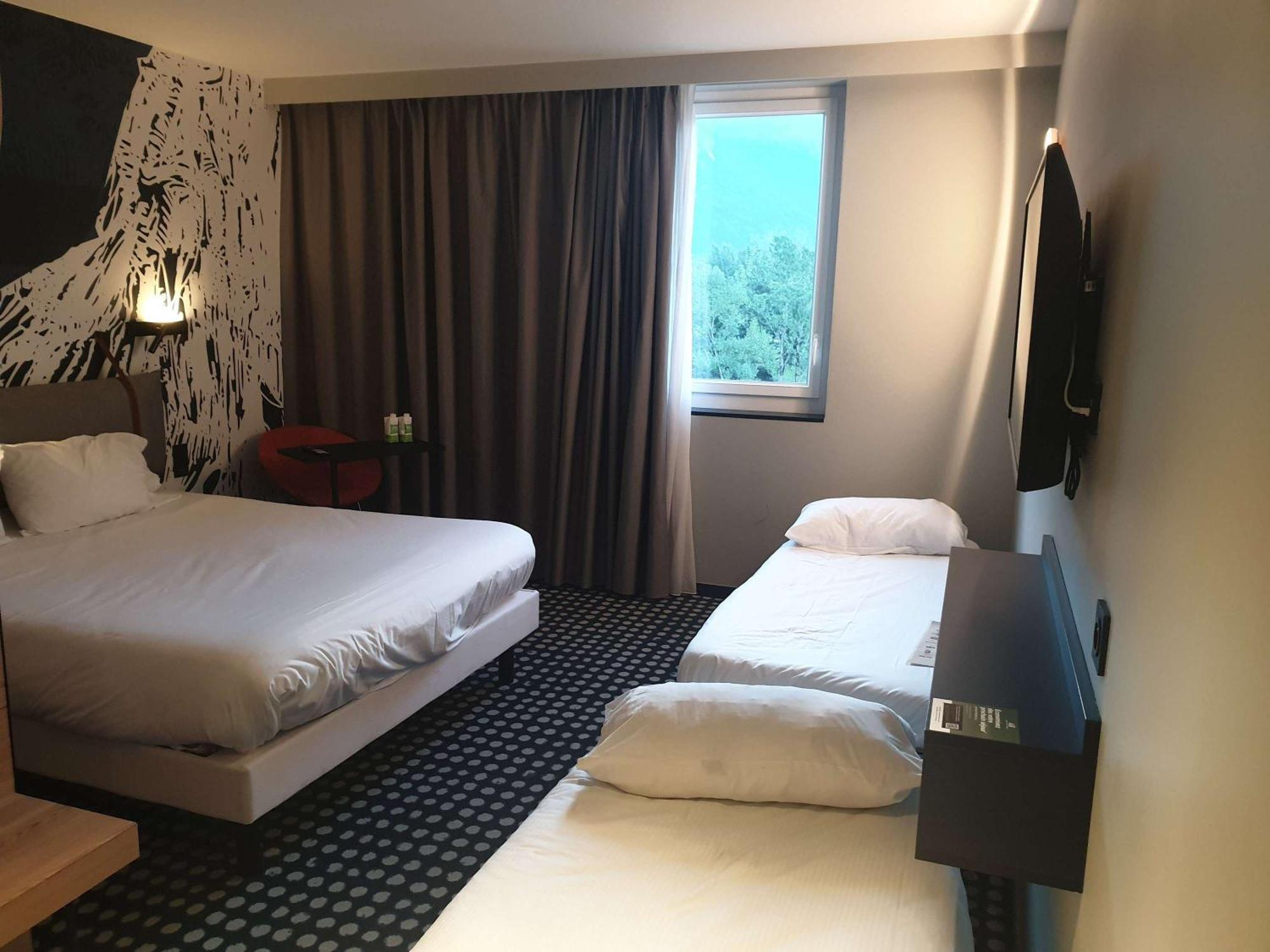Ibis Styles Albertville Exterior foto